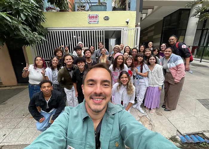 Espaço Inteiro Oscar Freire Capacidade grupo até 36 hóspedes