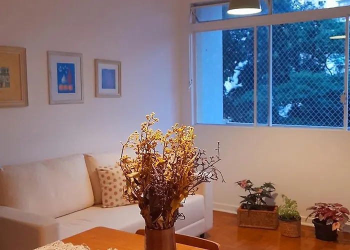 Quarto confortável, próximo a Av Paulista