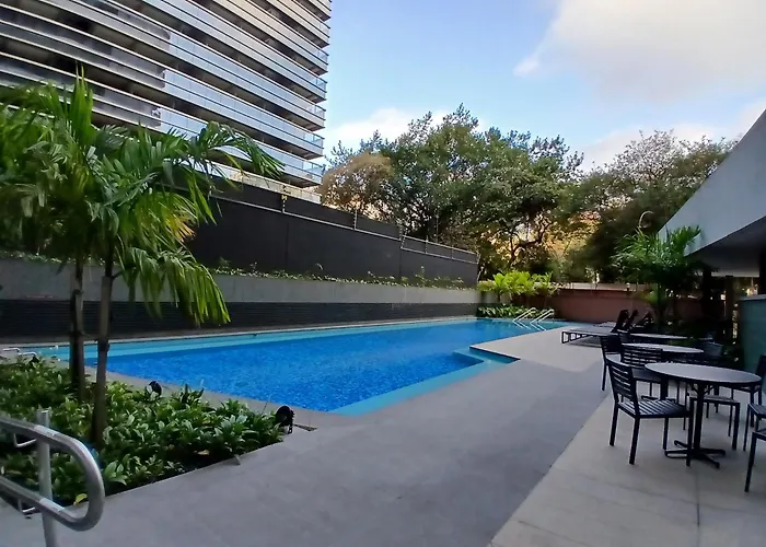 Novo e Completo - Ao Lado do Metro, Hospitais e 25 de Marco - Cond com Piscina, Academia