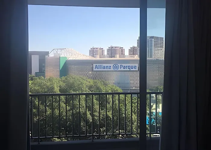 Frente ao Estádio Allianz Parque lazer completo