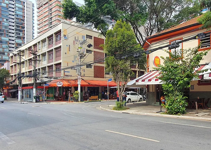 s completos em Pinheiros a uma quadra da Faria Lima - HomeLike
