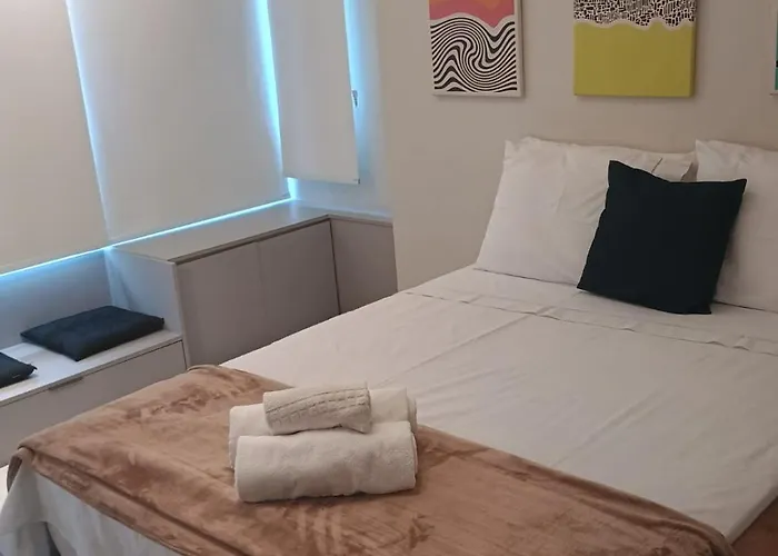 Studio moderno a poucos passos do metrô Oscar Freire São Paulo