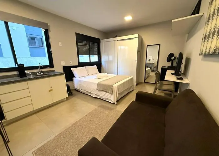 Studio p/ até 4 pessoas, Mackenzie e Santa Casa