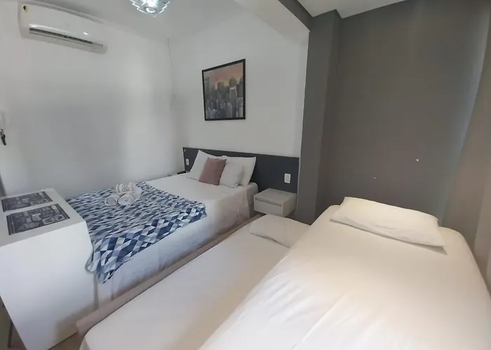 Belo apartamento Turiassu