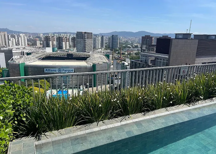 Apartamentos em frente ao Allianz Parque