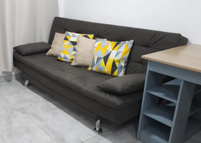 Lar Longe De Casa