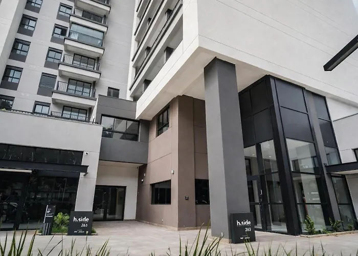 Studio Bside | Piscina Skyline | Shop. Eldorado
