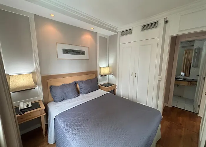 Hotel Pamplona Jardins Univer com garagem e cozinha 1209