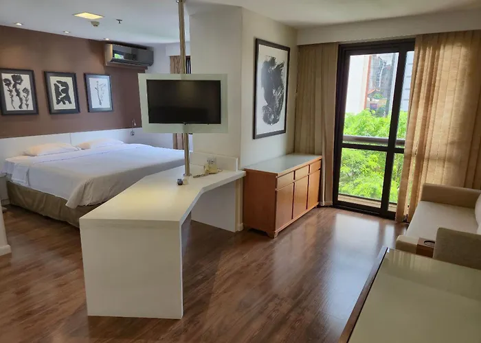 perto da Paulista I Saint Lawrence Flat I Metrô Paraíso