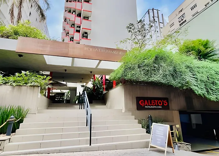 Flat Jardins proximo Oscar Freire em Edificio com Servicos Apto 402