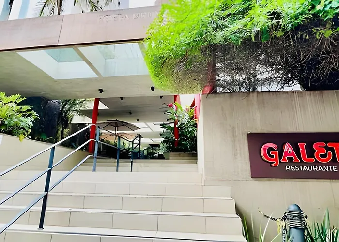 Flat Jardins proximo Oscar Freire em Edificio com Servicos Apto 107