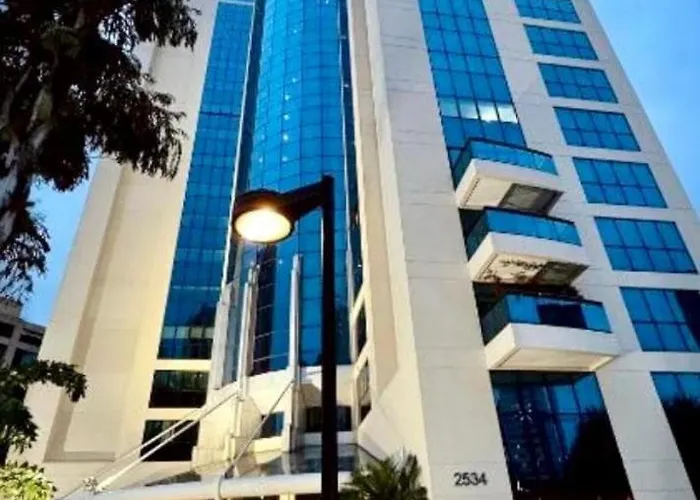 Flat Premium no Meliá Moema com Cozinha Compacta e Serviços de Hotel São Paulo