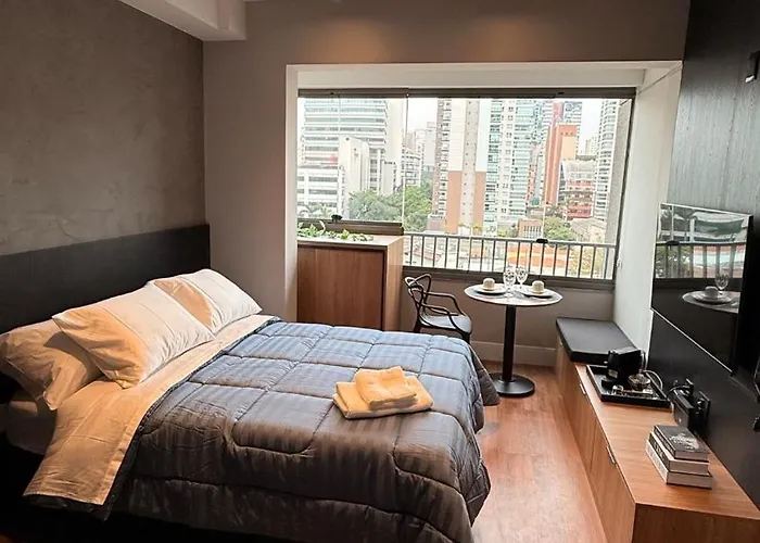 Novo e Confortável Flat Vila Olímpia