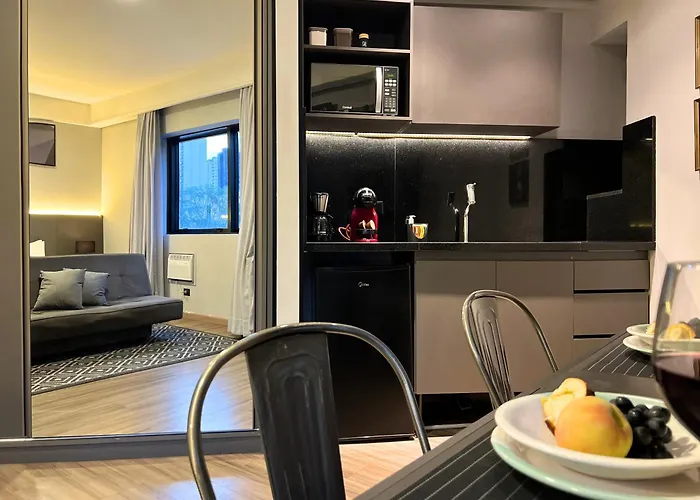 Bienal Suites - Moderna Suíte com Cozinha e Wi-Fi 700Mb - São Paulo