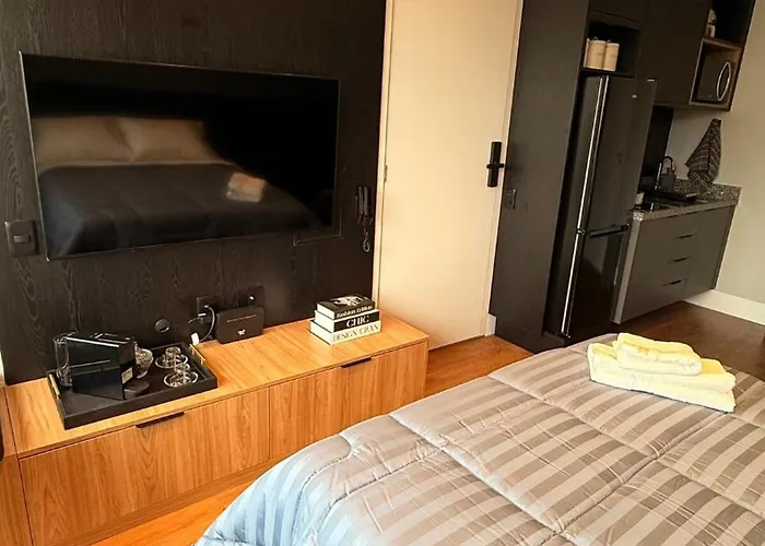 Novo e Confortável Flat Vila Olímpia