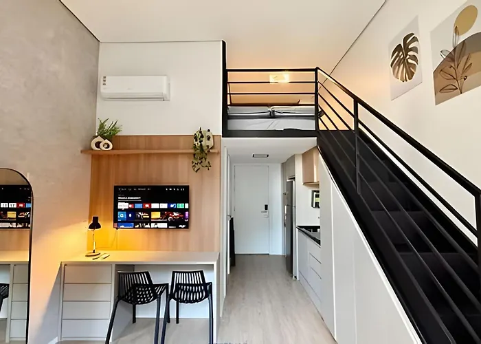 Studio Incrível com mezanino no Brooklin