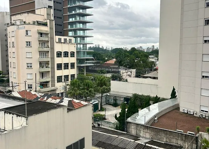 Apto aconchegante ao lado do Shopping Pamplona, Jardim Paulista.