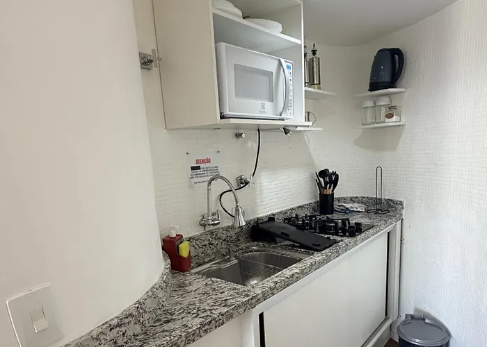 Flat Completo Suíte com Terraço, Cozinha, Garagem Manobrista Liberdade, Paraíso 24h