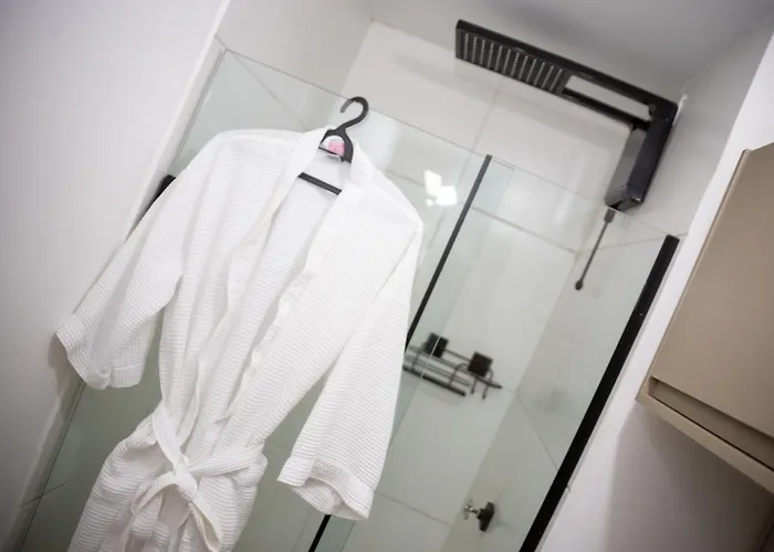 Cozy And Practical 5 Min From Airport