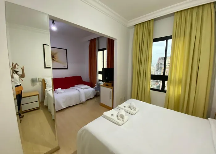 Comfort Flat Pinheiros em Hotel 4, 5 estrelas