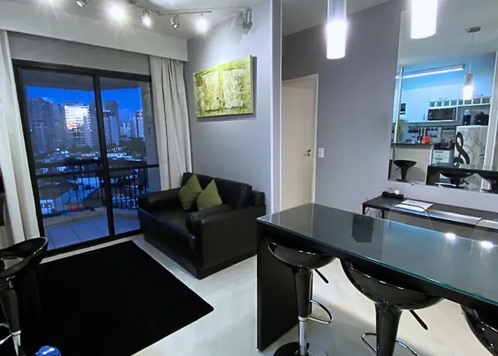 Apartamento Completo Business Comfort Home Office,Ar condicionado Quente e Frio, Estação de Trabalho, perto dos principais locais de eventos da zona sul, WiFi 500MB