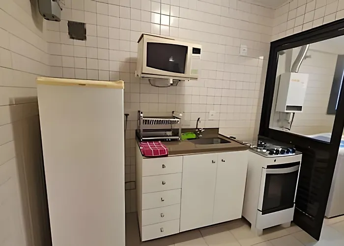 Flat com quarto e sala em Moema SP