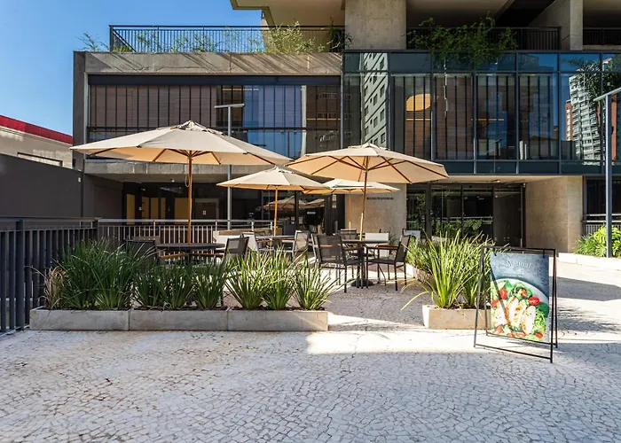 Ayra Pinheiros by Viva - Apartamentos com vista incrível para São Paulo ao lado da Rebouças e Faria Lima