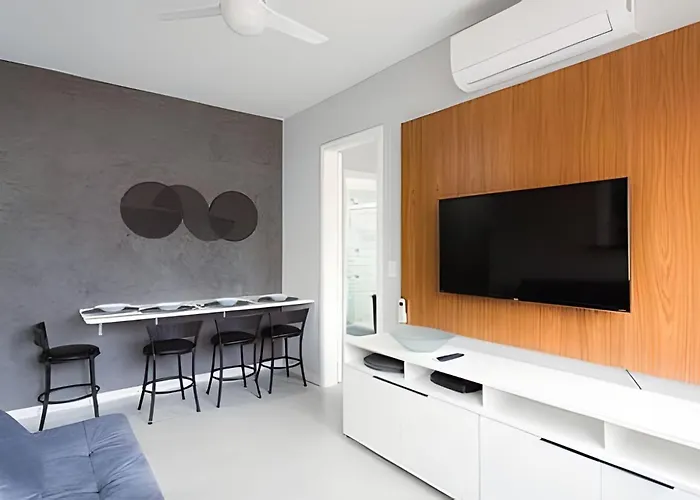 Apto 1quarto com ar cond e 1 vaga