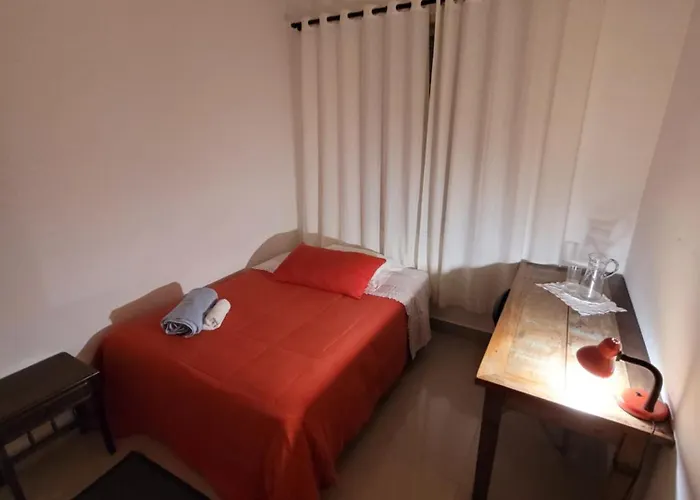 Quarto individual na Vila madalena