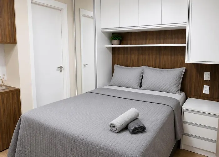 Notável Apartamento em frente ao metrô Brás - Rua Coronel Mursa, 56 - Brás