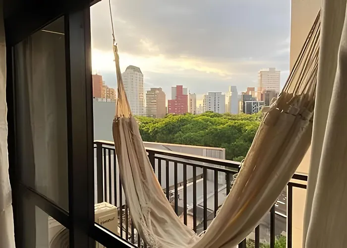 75 New Studio W Fast Wifi, Balcony, Gym And Movie Screen