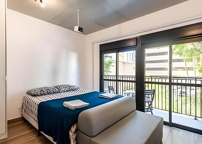 21 - Cozy New Studio, Movie Screen