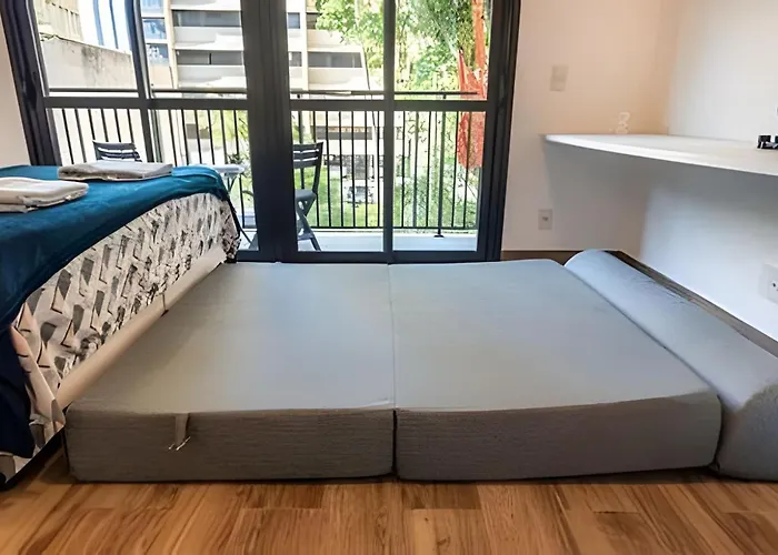 21 - Cozy New Studio, Movie Screen