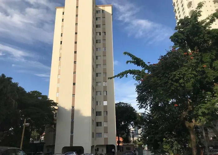 81 · Apto todo Morumbi (5 min-Hosp Einstein)